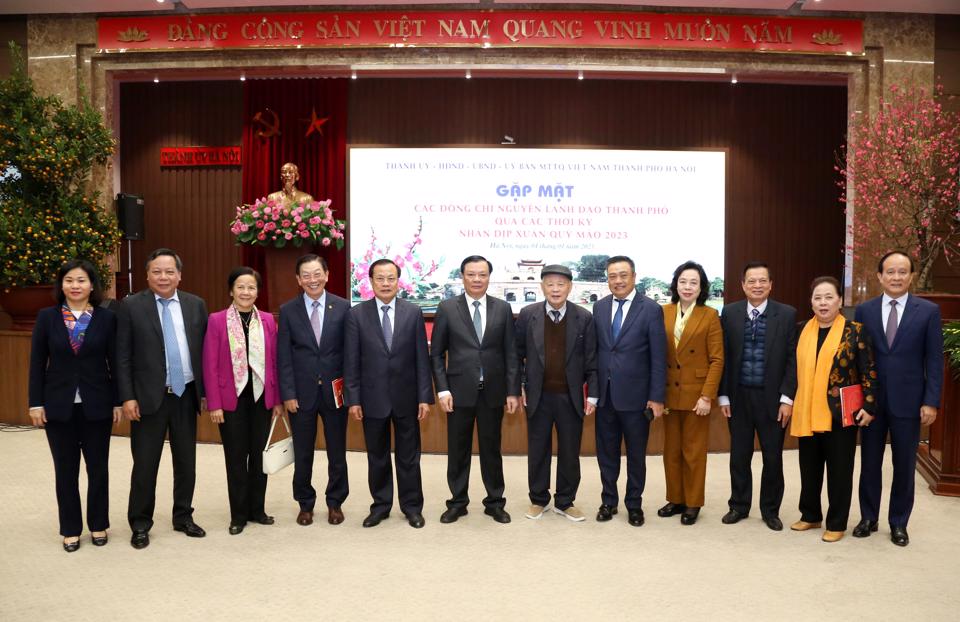 Hà Nội mong nhận được các ý kiến đóng góp của các đồng chí nguyên lãnh đạo thành phố